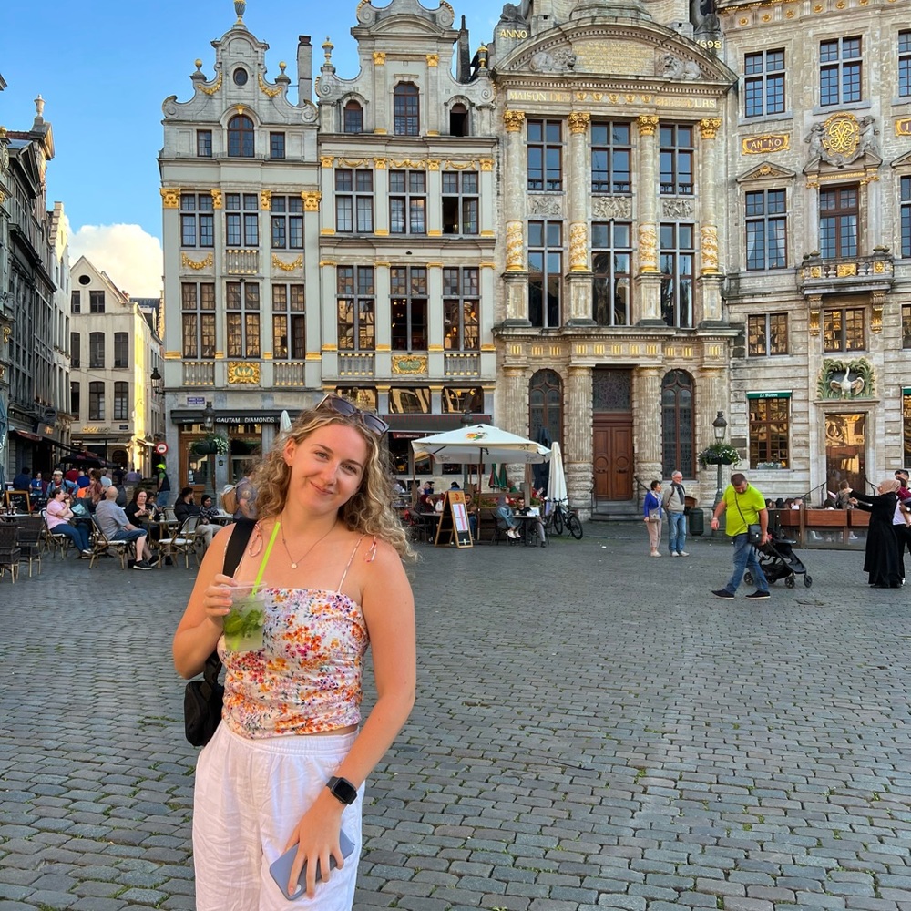 Meet your Posher, Riley